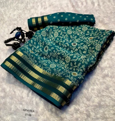 Lightweight Georgette Saree with Uniform Pattern and Designer Blouse